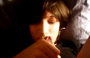 XXX كيشا رمادي امتصاص الأعضاء صور زب في الحمام مع شفتيها