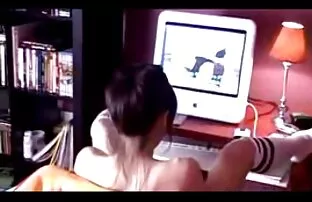 XXX فتاة بدون ملابس داخلية يجلس على الديك من صور اباحية ساخنة السائق