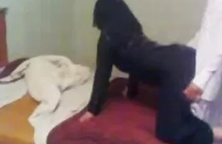 XXX مارس الجنس في الفم على الترام و النهاية مع ازبار ضخمة طماق